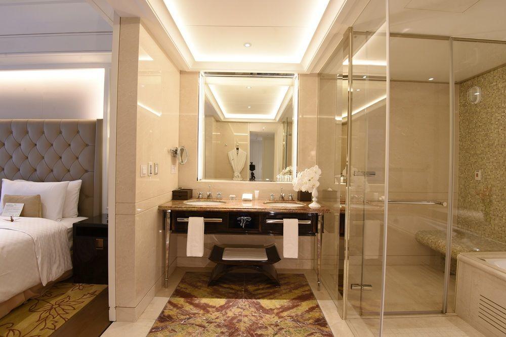 The Okura Prestige Taipei Hotel Eksteriør billede Bathroom