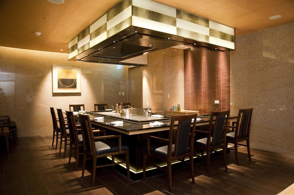 The Okura Prestige Taipei Hotel Eksteriør billede A restaurant in the hotel