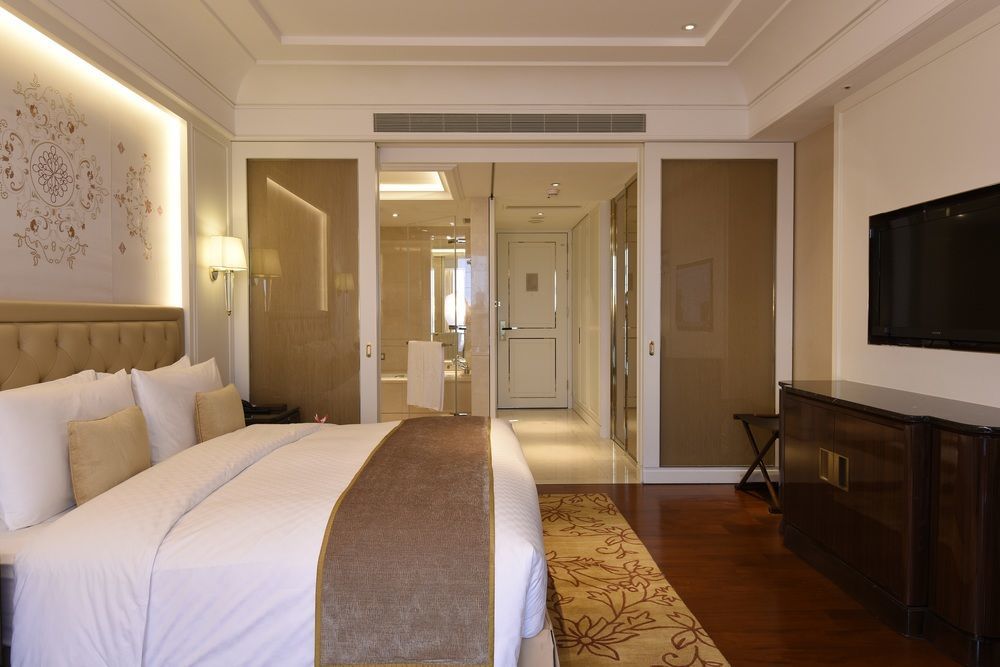The Okura Prestige Taipei Hotel Eksteriør billede A room at the Taj Bengal