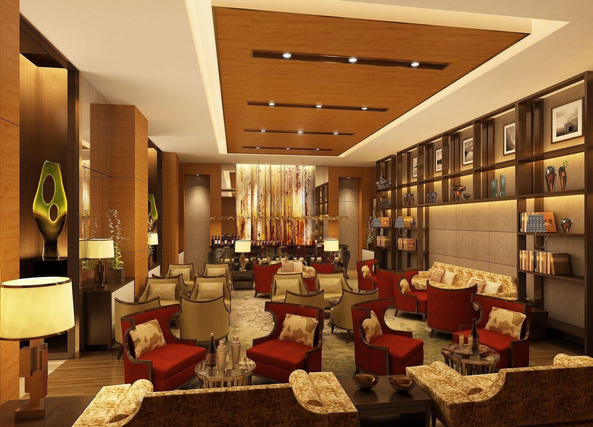 The Okura Prestige Taipei Hotel Eksteriør billede The lounge at the airport