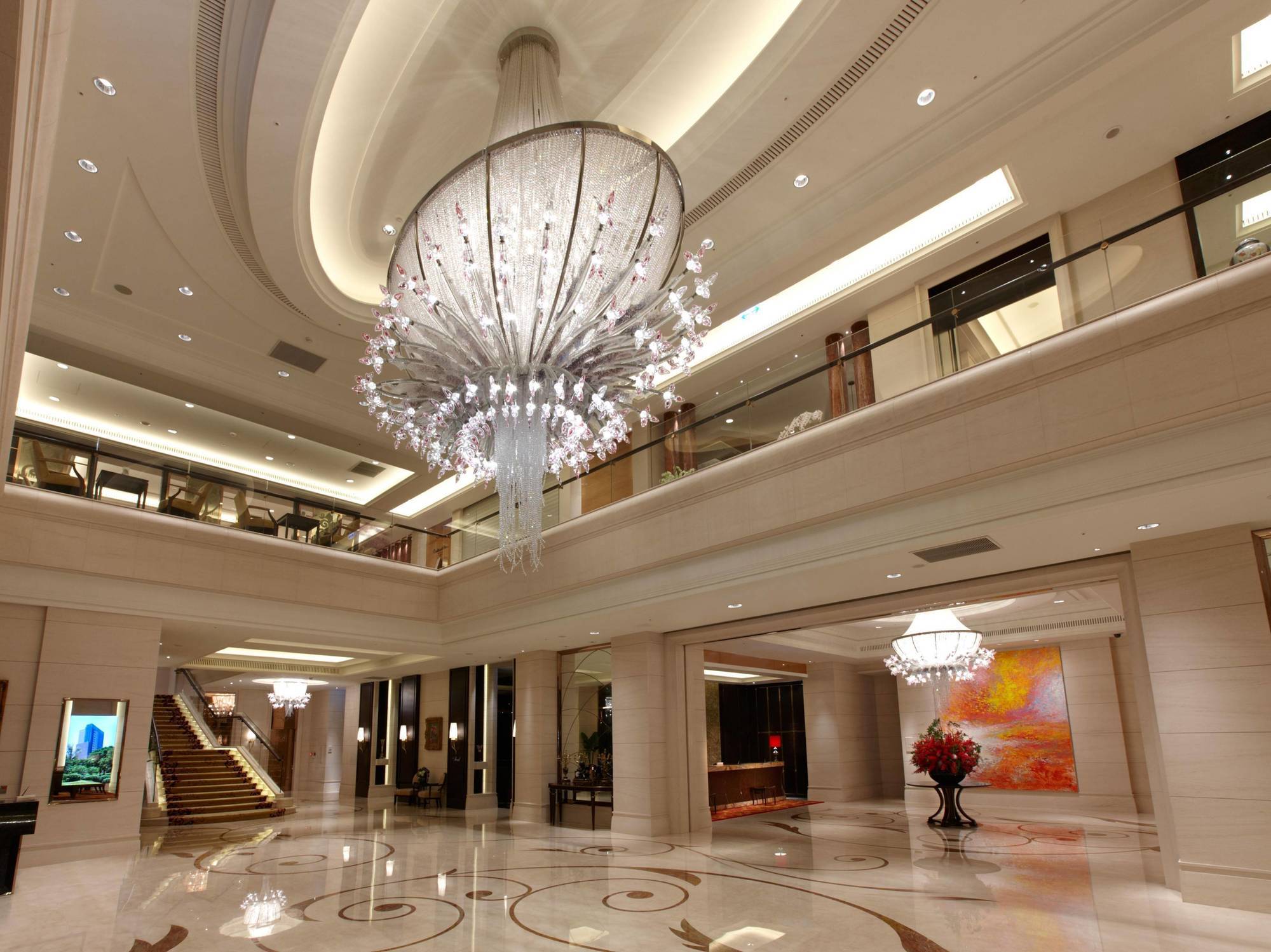 The Okura Prestige Taipei Hotel Eksteriør billede The lobby of the hotel